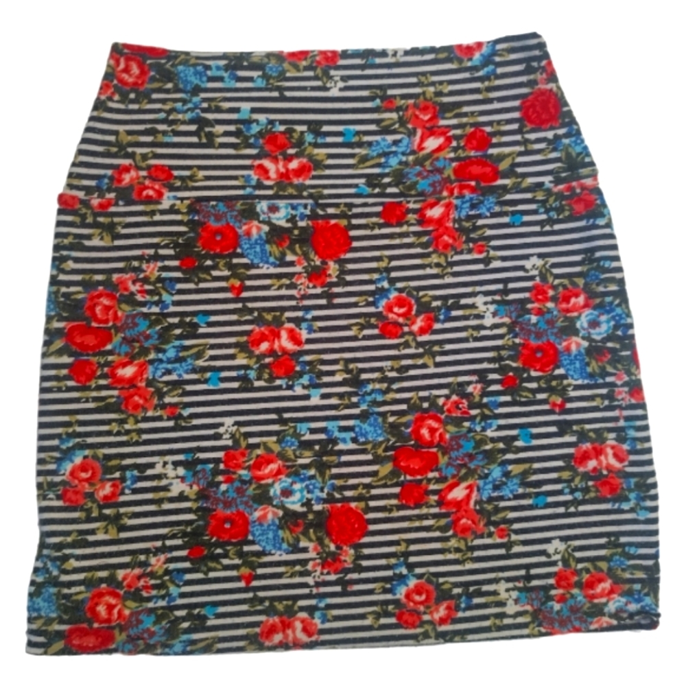 FOREVER 21 Miniskirt Stretch Floral Black and White Striped size M